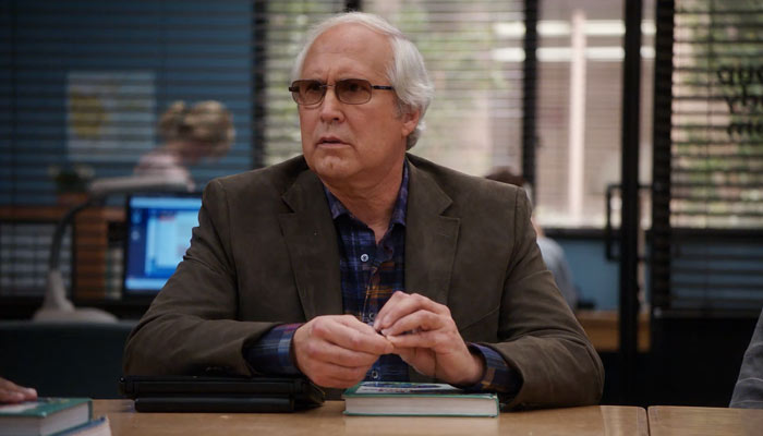 『コミ・カレ!!』で、ジェフが席を立つと、どっちのトイレか詮索するピアース