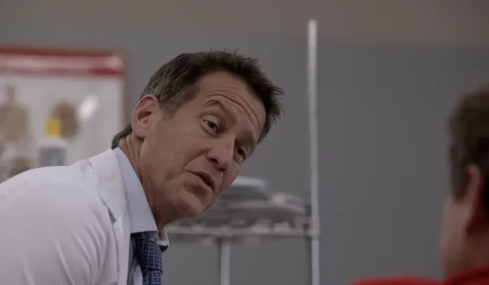 『グッド・ウィッチ』で、徒競走に参加するサム