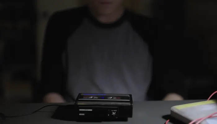 『13の理由』で、クレイはカセットテープを聞く