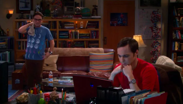 『ビッグバン★セオリー』で、シェルドンはエイミーと連絡がつかないことを「curiouser and curiouser」と不思議がる