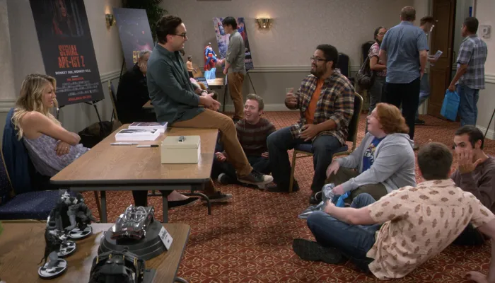 『ビッグバン★セオリー』でコミコンに出演するペニーとレナード