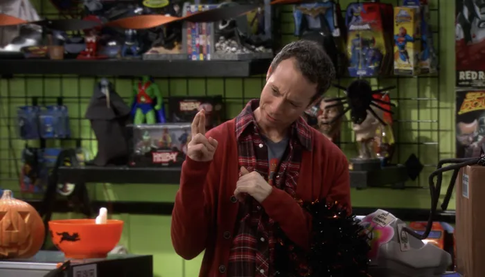 『ビッグバン★セオリー』で、スチュアートはコミック屋でハロウィンパーティーを開催する