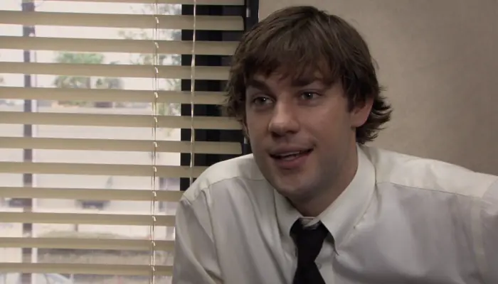 『ジ・オフィス』で、ジムはバスケが好きとカメラに述べる
