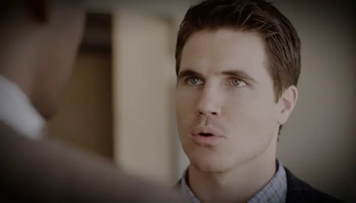 『アップロード ～デジタルなあの世へようこそ～』で、ネイサン