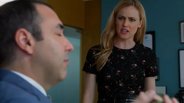 『SUITS/スーツ』で、自分を冥夜の守人（ナイツウォッチ）とするお茶目なルイス