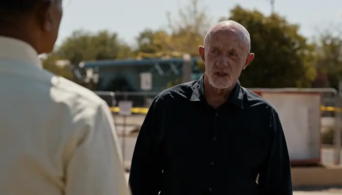 『ベター・コール・ソウル』で、ガスとマイクはサラマンカに潜入したナチョついて話す