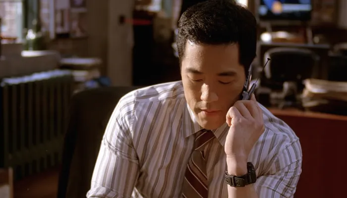 『メンタリスト』で、チョウはリズボンに指示された場所へ向かう