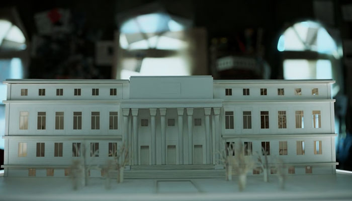 『ペーパーハウス』で、造幣局の紙の模型