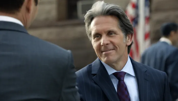 『SUITS/スーツ』でハーヴィーと検事長の会話