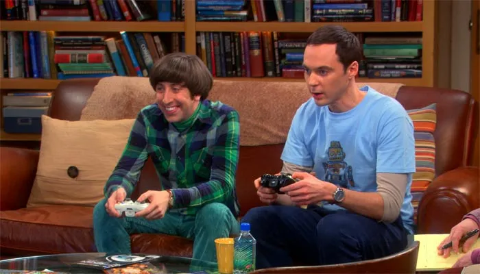 『ビッグバン★セオリー』で、テレビゲームをしながらハワードは昔話を受け流すシェルドン