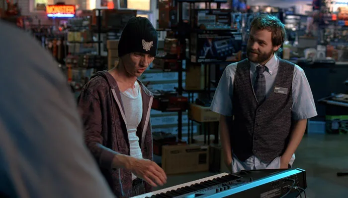 『ブレイキング・バッド』で、スキニーピートにヤマハのキーボードの売り込みをする店員