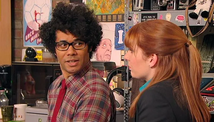 『ハイっ、こちらIT課!』で、モスはジェンのアイデアを「You're on fire」で褒める