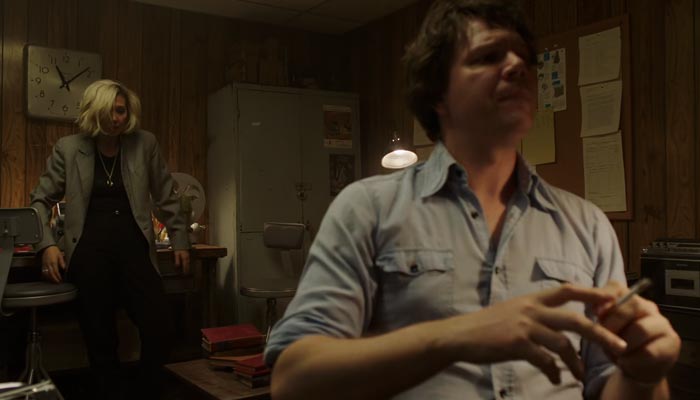 『DEUCE/ポルノストリート in NY』で、メルヴィルの『白鯨』を読む女