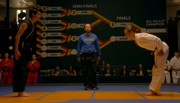 『コブラ会』で、空手トーナメント決勝