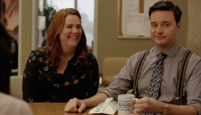 『クレイジー・エックス・ガールフレンド』で、ポーラと同僚