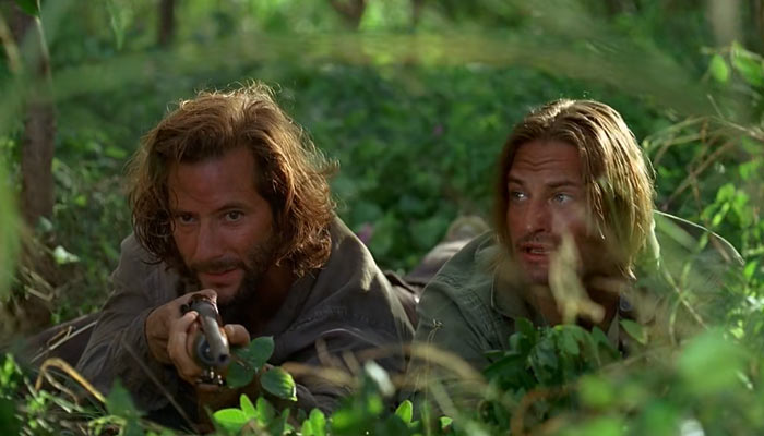 『LOST』で、デイビッドとジェームズは狩りに行く