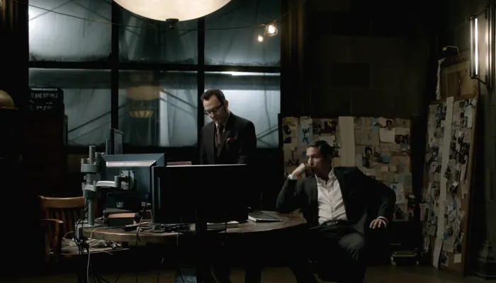 『PERSON of INTEREST 犯罪予知ユニット』で、スマホを文鎮化されてしまいアクセスできなくなるフィンチ