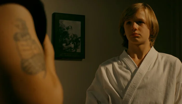 『コブラ会』で、ジョンのフラッシュバック