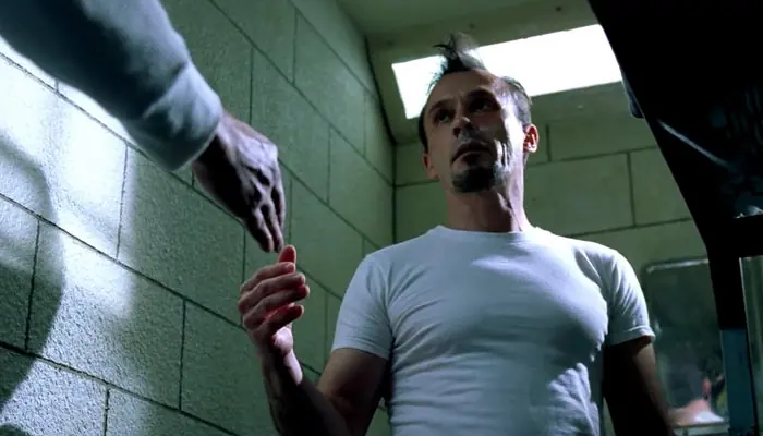 『プリズン・ブレイク』で、ティーバッグとアブルッチの休戦