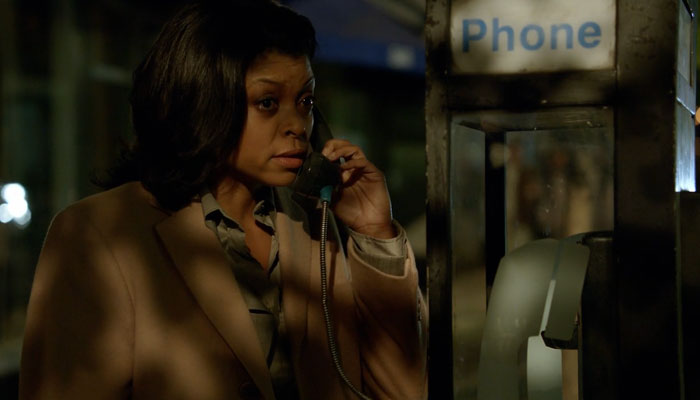 『PERSON of INTEREST 犯罪予知ユニット』で、カーターはジョンとハロルドにこれ以上匿うのは難しいと述べる