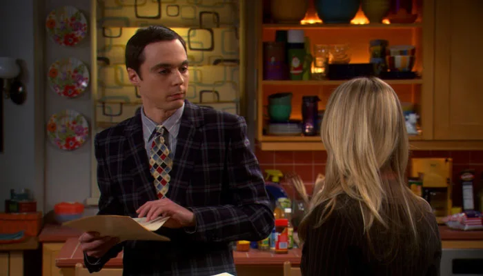 『ビッグバン★セオリー』で、シェルドンとペニーは裁判での発言を練習