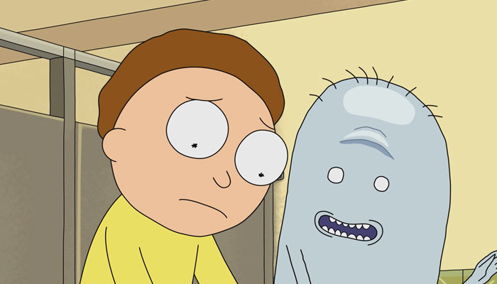 『リック・アンド・モーティ』で、酒場のトイレで生物と冒険について話すモーティ