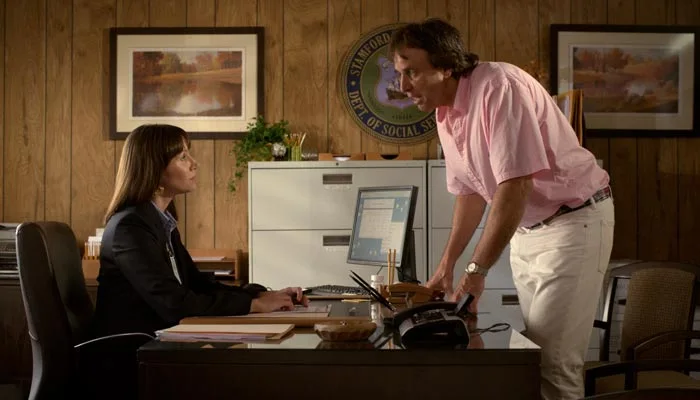 『WEEDS～ママの秘密』で、ダグは役人に食ってかかる