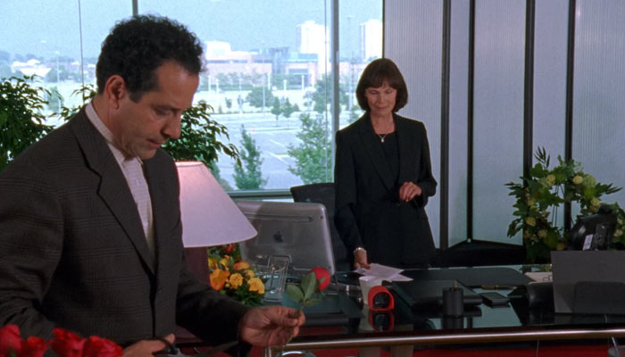 『名探偵モンク』で、バラの長さを揃えようとする強迫神経症のモンク