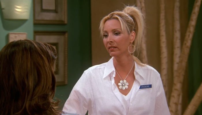 『フレンズ』で、フィービーは利益しか目がない企業を非難