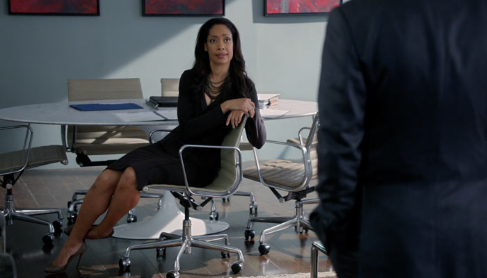 『SUITS/スーツ』で、ジェシカがハーヴィーに弁護士業を講義