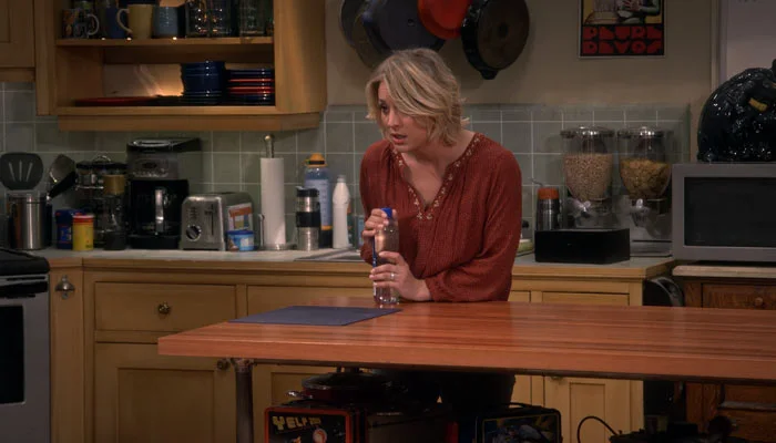 『ビッグバン★セオリー』で、ペニーは病気のシェルドンの世話をする