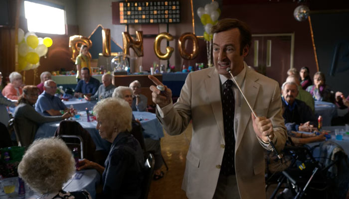『ベター・コール・ソウル』で、ジミーは老人ホームでビンゴ大会を行う
