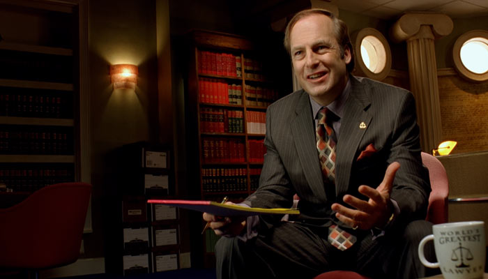 『ブレイキング・バッド』で、ソウルはビジネスの問題で落ち込むウォルターとジェシーを励ます