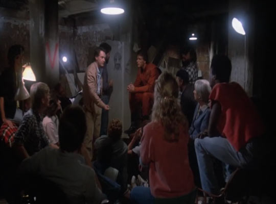 海外ドラマ『V』で、ビジターに立ち向かう反乱軍が結成される