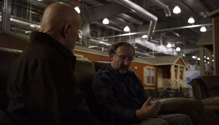 『ベター・コール・ソウル』で、ドイツ人技師は妻なしでは生きていけないと述べる