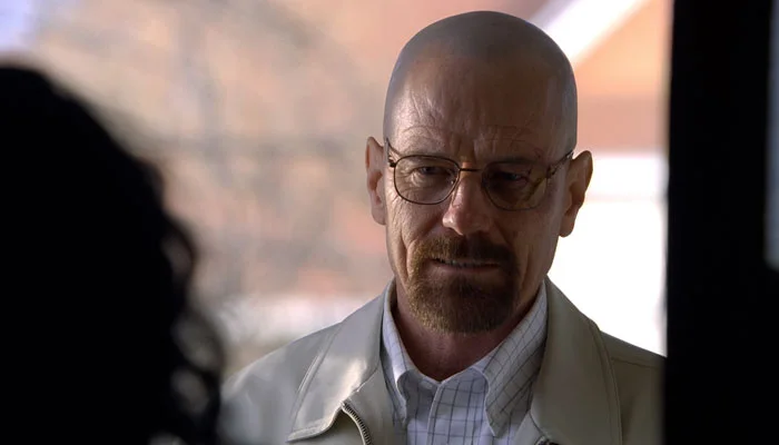 『ブレイキング・バッド』で、ウォルターはジェシーの彼女の家に押し掛ける