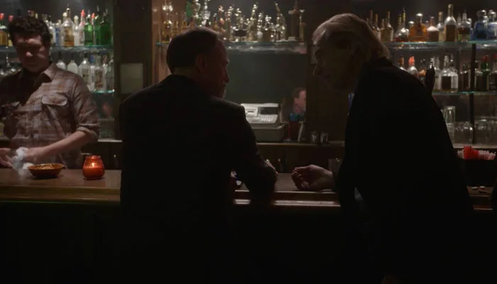 『What/If 選択の連鎖』で、フォスターとリアムが手を組む