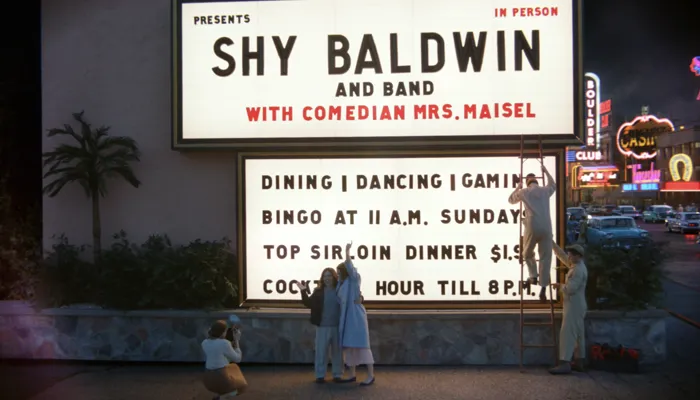 『マーベラス・ミセス・メイゼル』で、ミッジはラスベガスでデビューする