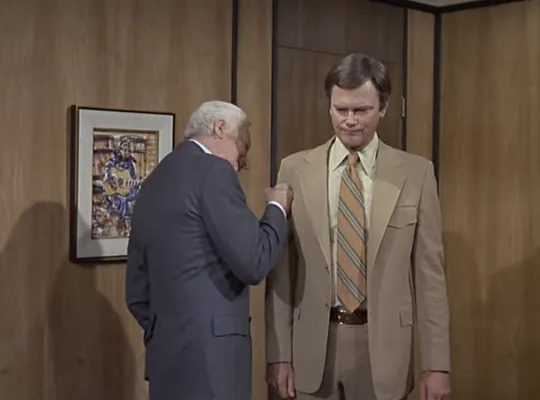 『奥さまは魔女』で、ラリーはラリーが来るのを期待してた