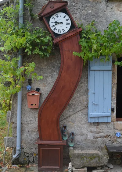 曲がった大きなのっぽの古時計