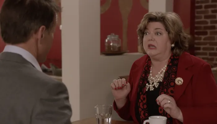 『グッド・ウイッチ』で、ミドルトンの町には医者が居ないことをサムに言う市長