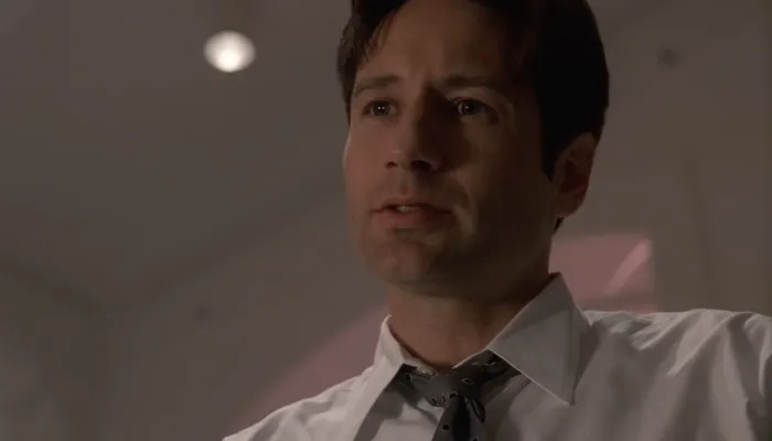 『X-ファイル』で、モルダーはスカリーにサンタの存在を聞く