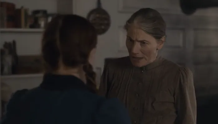 『アンという名の少女』で、マリラはアンを心配する