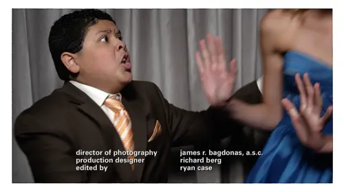 『モダン・ファミリー』で、マニーはプリクラを撮る