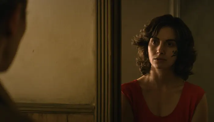 『GLOW』で、ルース