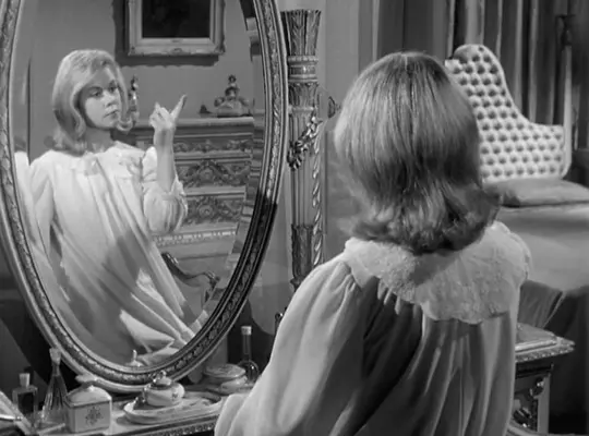 『奥さまは魔女』で、サマンサが魔法を使う