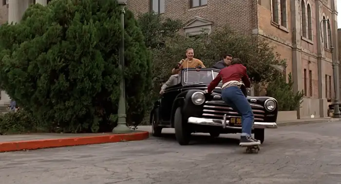 『バック・トゥ・ザ・フューチャー』でのスケートボード追跡シーン