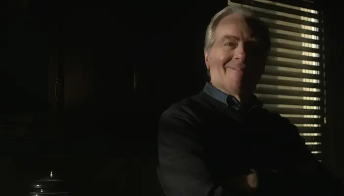 『ベター・コール・ソウル』で、兄チャックはジミーが対人スキルを持つことを誇りに思う