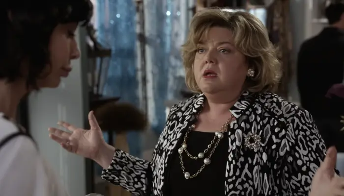 『グッド・ウイッチ』で、市長とキャシーの会話