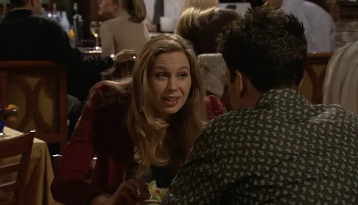 『ママと恋に落ちるまで』で、テッドは女性とデート